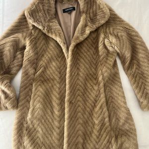 Ellen Tracy faux fur coat